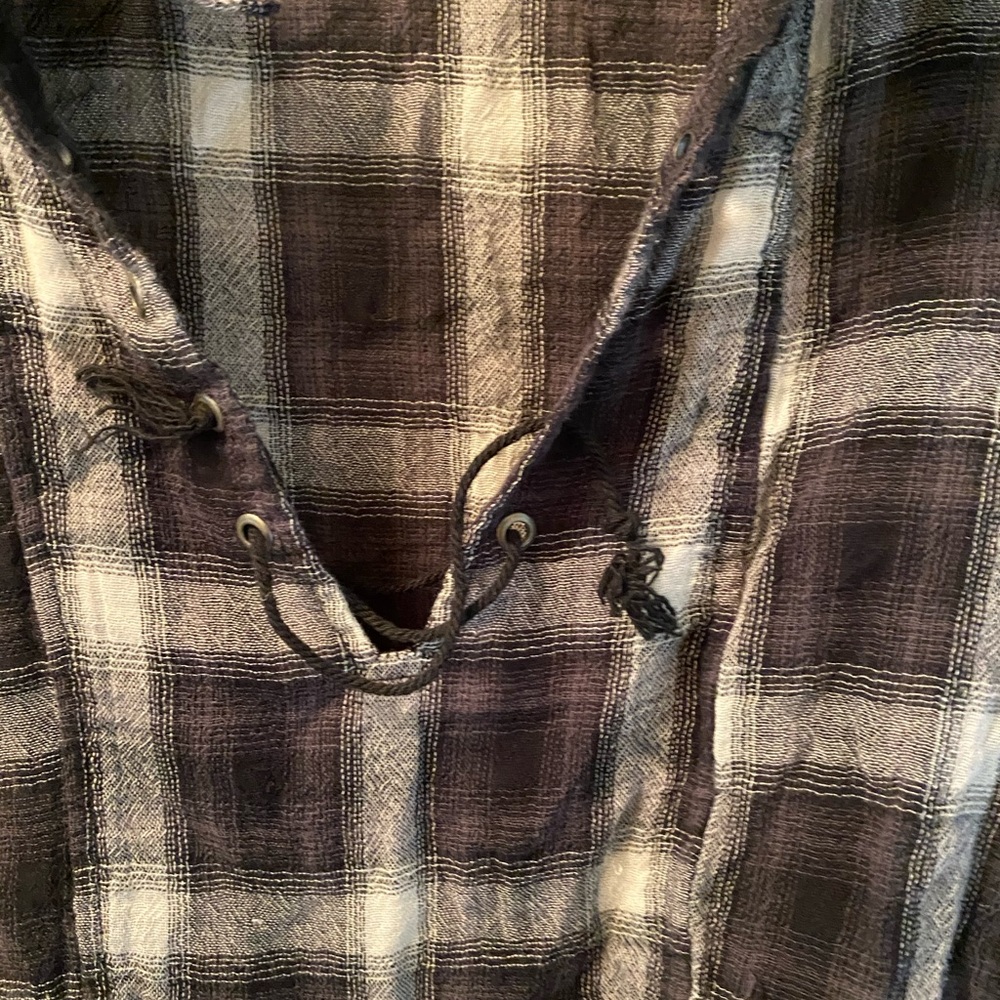Shirt - Picture 3 of 3